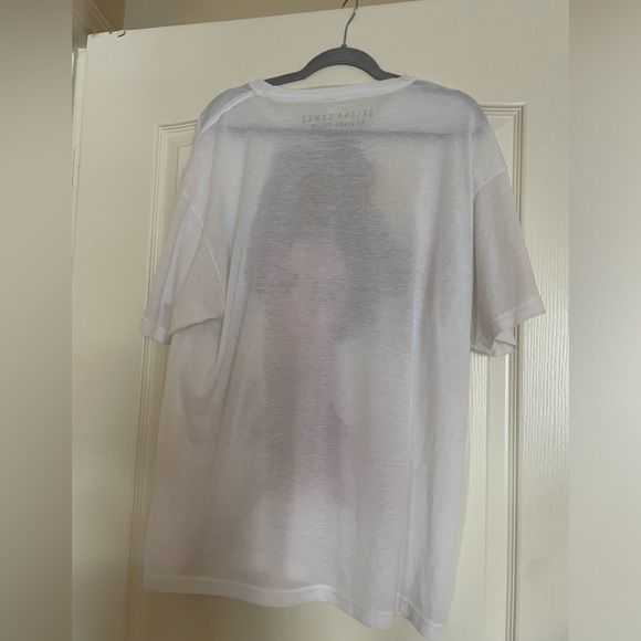 Selena Gomez Revival concert tee - Picture 2 of 4